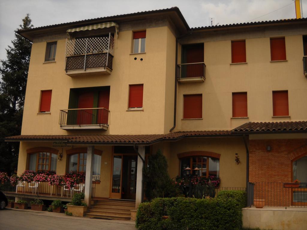 Hotel Santorotto Di Fabio Terrosi Sinalunga Buitenkant foto